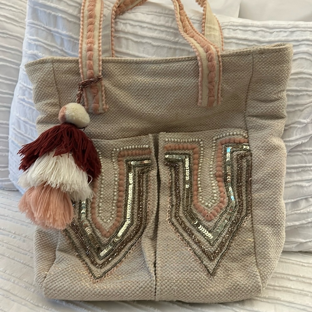 America and beyond bag